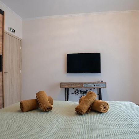 Elegance Suites ปลาตาเรีย ภายนอก รูปภาพ