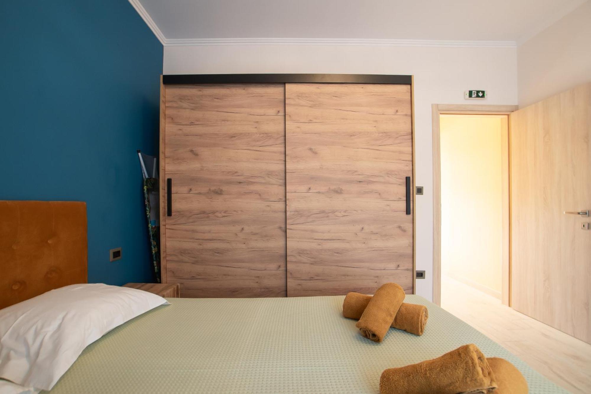 Elegance Suites ปลาตาเรีย ภายนอก รูปภาพ