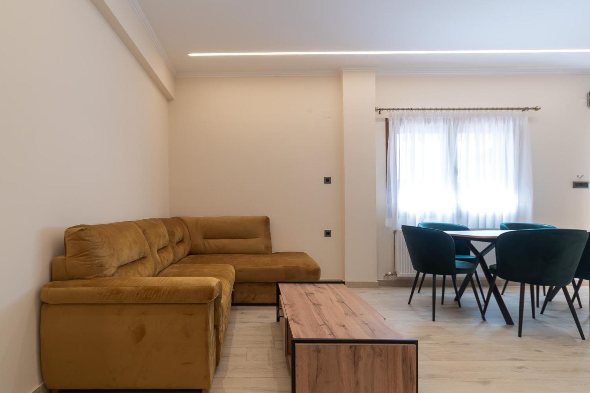 Elegance Suites ปลาตาเรีย ภายนอก รูปภาพ
