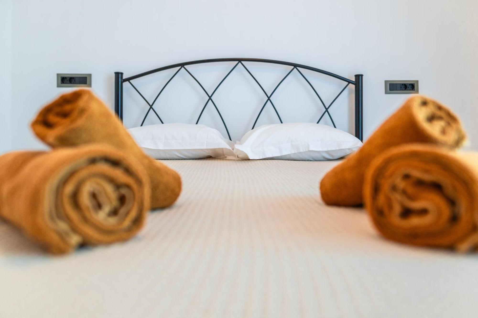 Elegance Suites ปลาตาเรีย ภายนอก รูปภาพ